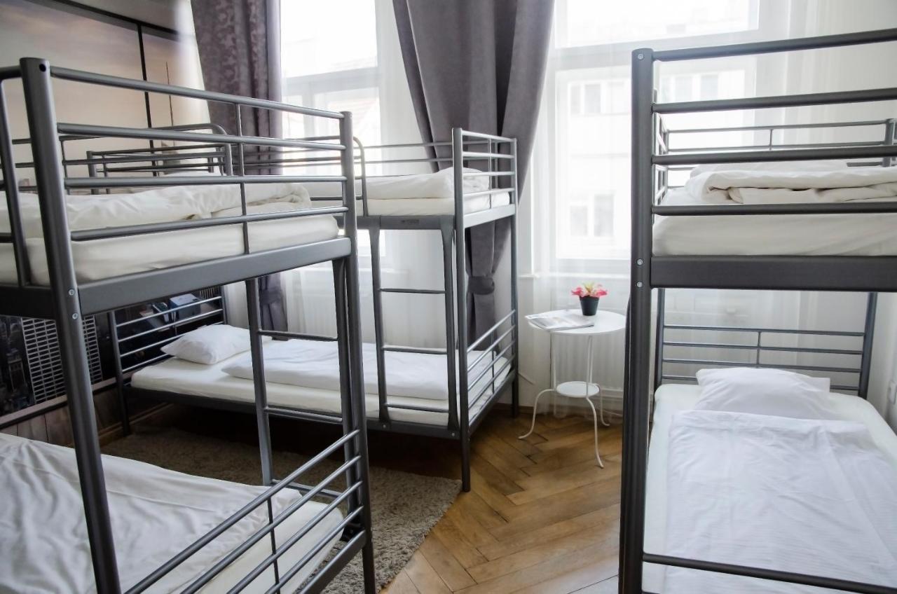 The Republic Garden Hostel Прага Екстериор снимка